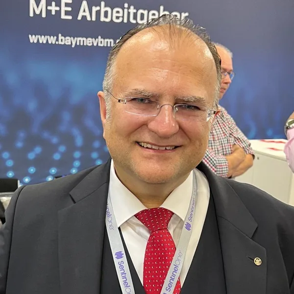 Porträt von Dr. Matthias Schuchardt, Novartum